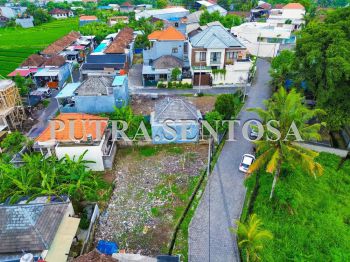 2 PLOT TANAH KECIL TUMBAK BAYUH MUNGGU