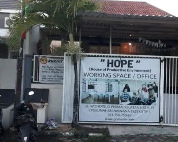 Disewakan Bulanan Tahunan Office Ruang Usaha Olshop Pandugo Rungkut