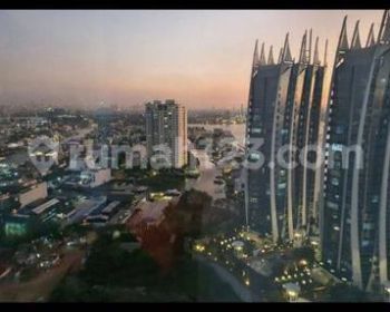 Disewa Cepat fully furnish luas 163m2 3kt+1 2kt+1 harga 250jt nepis hub : Lucky