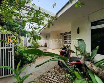 TERMURAH RUMAH HITUNG TANAH KEBAYORAN BARU