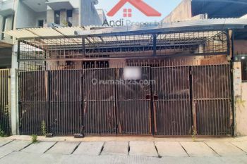 Rumah strategis lingkungan nyaman di Duri Kepa(DK228)
