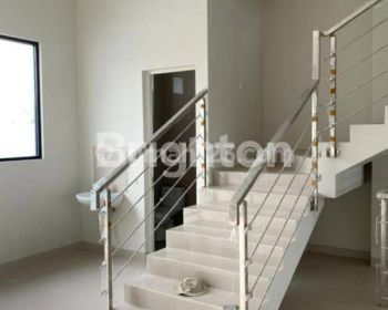 RUKO NGAGEL JAYA 3LANTAI BARU GRESS LOKASI BAGUS STRATEGIS KOSONGAN SIAP PAKAI
