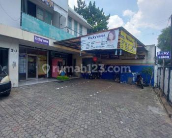 Rumah Tua Sekaligus Tempat Usaha 2 Lantai di Gandaria Utara