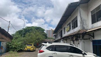 ExWORKSHOP Lokasi STRATEGIS Di Lingkar LuarJORR Jakarta Barat