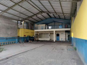 Di Sewakan tempat Usaha Strategis