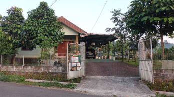 Tempat usaha aktif luas 810 m2 harga 1,5 Milyar di Trawas, Mojokerto