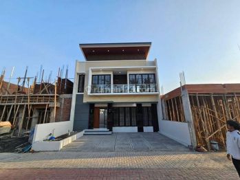 Rumah 2 Lantai 3 Kamar 7 Menit Dari Uii Jalan Kaliurang Slem