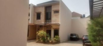 Rumah Bagus dekat BCA Cirendeu