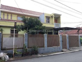 Di Jial Rumah 2 Lantai Hook Semi Furnish Jln Pasirluyu Buah Batu Bandung Jawa
