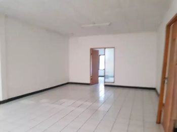 DISEWAKAN RUKO DISETRASARI SANGAT COCOK UNTUK KANTOR DLL