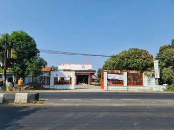 Tanah Dan Bangunan Di Pinggir Jalan - Gn. Jati, Celancang