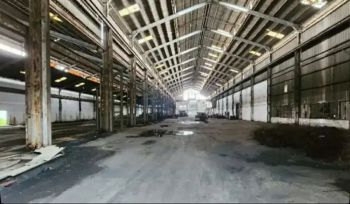 Pabrik di Raya Kletek