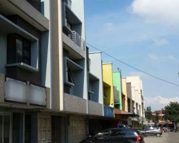 Ruko 3 Lantai Dekat Pintu Tol Buah Batu, Transmart, Agung Podomoro