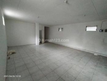Rumah Semi Ruko 3 Lantai Siap Huni di Jl Cibaduyut , Bandung
