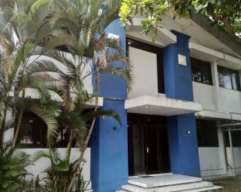 Gudang Akses Kontainer Dekat Ringroad Selatan Dan Terminal Giwangan