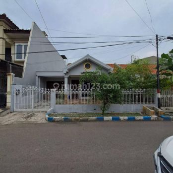 Rent Rumah: Darmo Permai Timur