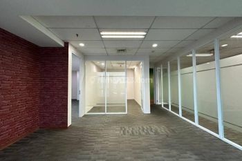 Office Space 103m2 Semi Furnish Jakarta Selatan, Menara 165