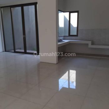 Dijual Rumah Minimalis Modern di Batununggal Bandung