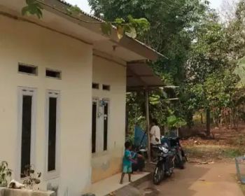 Dijual rumah lt 60mt hrga murah jln coran masuk mobil/lokasi di Bekasi