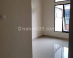 thumbnail-dijual-rumah-bagus-2-lantai-cluster-depan-citra-raya-cikupa-tng-2