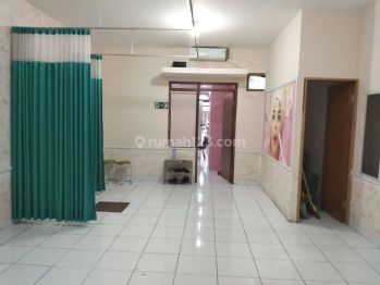 Ruko Disewa Ex Salon Kecantikan di Puri Dago Antapani
