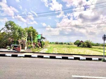 Tanah strategis jalan pantai Tanah Lot Tabanan Bali