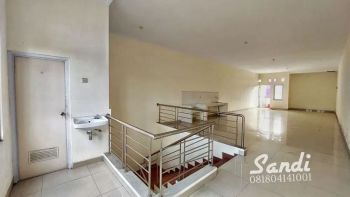 Ruko 3 Lantai Kota Jogja Jl. HOS Cokroaminoto Seberang Bank BSI