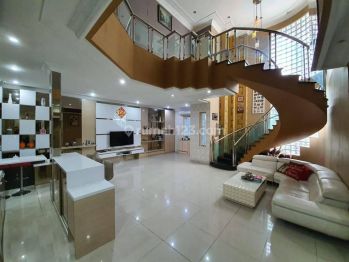 Rumah Mewah 2lt 377m Type 5kt Kelapa Puan Kelapa Gading