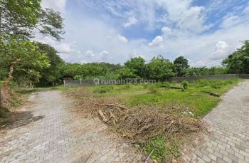 Dekat Superindo Monjali, Kavling Hook Palagan