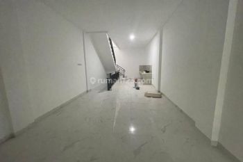 Dhyana Rumah Baru Uk 4x21m Lokasi Bagus di Komplek Kavling Polri