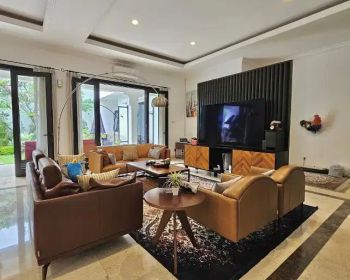 Rumah 1 lantai american classic di cipete kemang