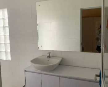 DI SEWAKAN RUMAH 2 KAMAR DEKAT KEDUNGU