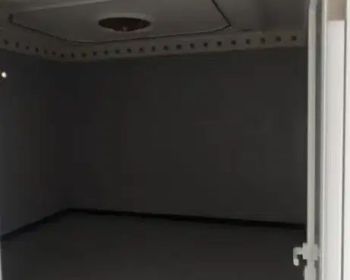 Disewakan Rumah 3 lantai dalam perumahan