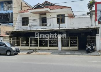 Di kan Rumah Usaha Raya Kenjeran, Siap Pakai Cocok Segala Usaha