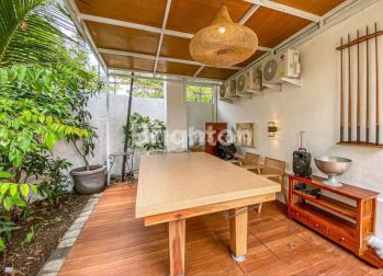VILLA 3 BR DI RAYA BUMBAK