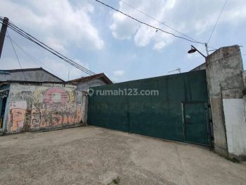 Dijual Gedung di Bitung Jaya,Tangerang,Harga Murah!!!Strategis!!!