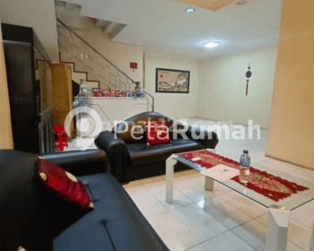 Rumah SHM Lokasi Inti Kota Jalan Nyak Makam