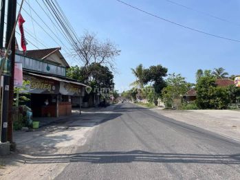 Kapling Siap Bangun Seyegan, 140 An M2 SHM Pecah