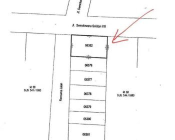 Rumah di Jl semolowaru Selatan SHM 3 Lantai