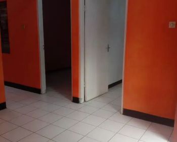 Rent Rumah Kosan: Rmh dikontrkkan