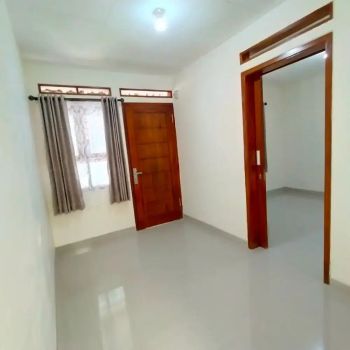 Sewa Rumah Paviliun per tahun.