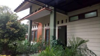 Rumah siap huni dalam cluster akses tol Jatiwarna