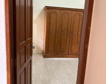 Rent Rumah Kosan: Kos kosan Wanita