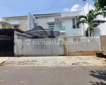 Disewakan rumah cocok untuk hunian/kantor at Tebet Jaksel