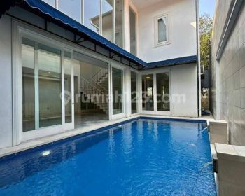 Premium area kebayoran baru siap huni ada swimming pool jalan lebar