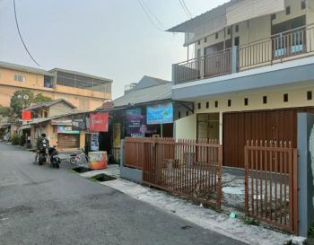 Dijual Rumah Tinggal beserta Rumah Kontrakan baru renovasi di JakSel