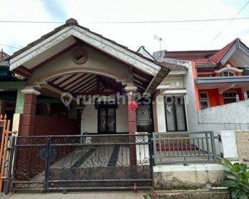 Rumah 1,5 Lantai Jalan Lebar Jual Cepat, Bsd Griyaloka