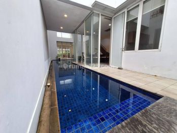 Rumah 3 Lantai Bagus Unfurnished SHM di Cilandak Tengah, Jakarta Selatan