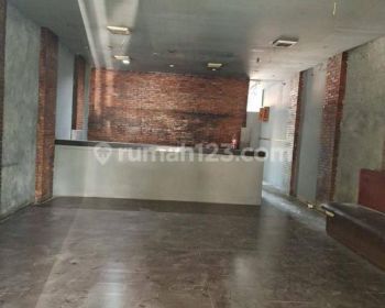 Disewa Ruang Usaha di Jalan Cihampelas Bandung