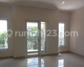 Dijual rumah cluster karelia village gading Serpong